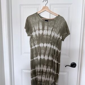 GAP Olive Tie-Dye Midi Dress